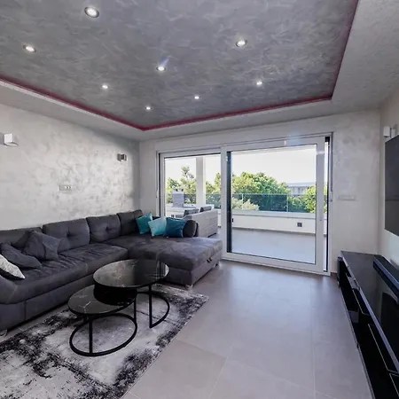 Juky Villa