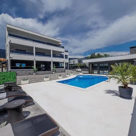Villa Juky